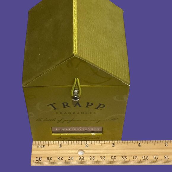 Trapp Signature Home Collection No. 29 Blackberry Vanilla 7 oz Scented Candle - Picture 14 of 14